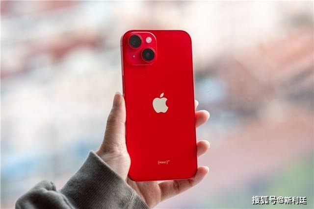 华为手机打王者流畅吗
:iPhone14再创低价，满血A15+IP68防水+128G内存，库克也着急了？