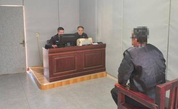 手机卫士:本应防贼防盗，这个保安却“监守自盗”