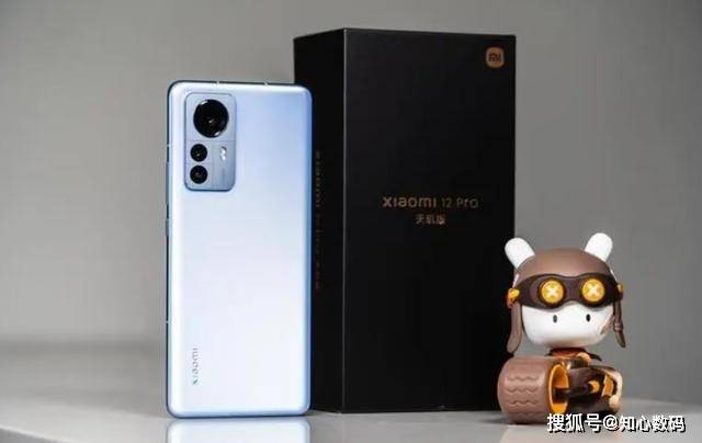 s12手机vivo:小米终于妥协，徕卡三摄旗舰跌至2569元，别买中端机了